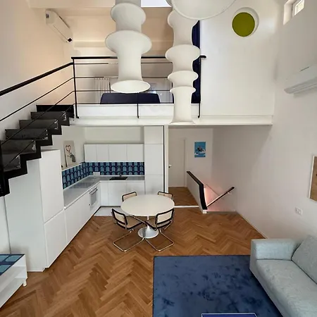 Yourhome - Blue House Ла-Маддалена