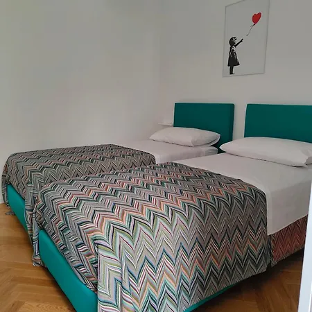 Yourhome - Blue House *