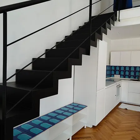 Yourhome - Blue House Apartment